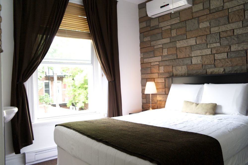 Couette-café Du Village Bbv